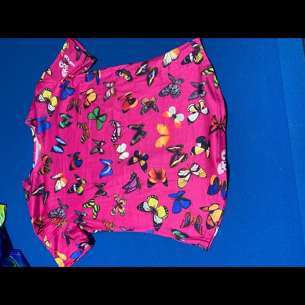 Butterfly shirt size small